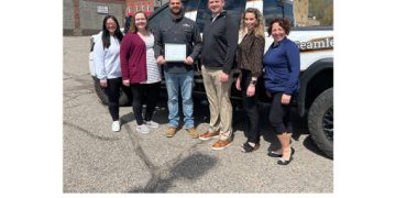 Cold Spring Chamber Ambassadors Visit Sota Seamless Gutter